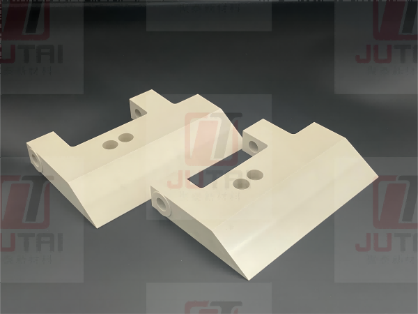 PEEKスクレーパー