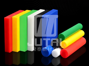 Folhas e hastes POM-C